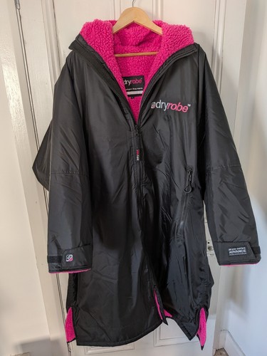 Dryrobe advance black pink - dryrobe,