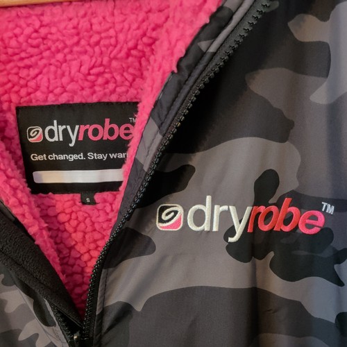 Dryrobe advance grey camo - dryrobe, camo/pink